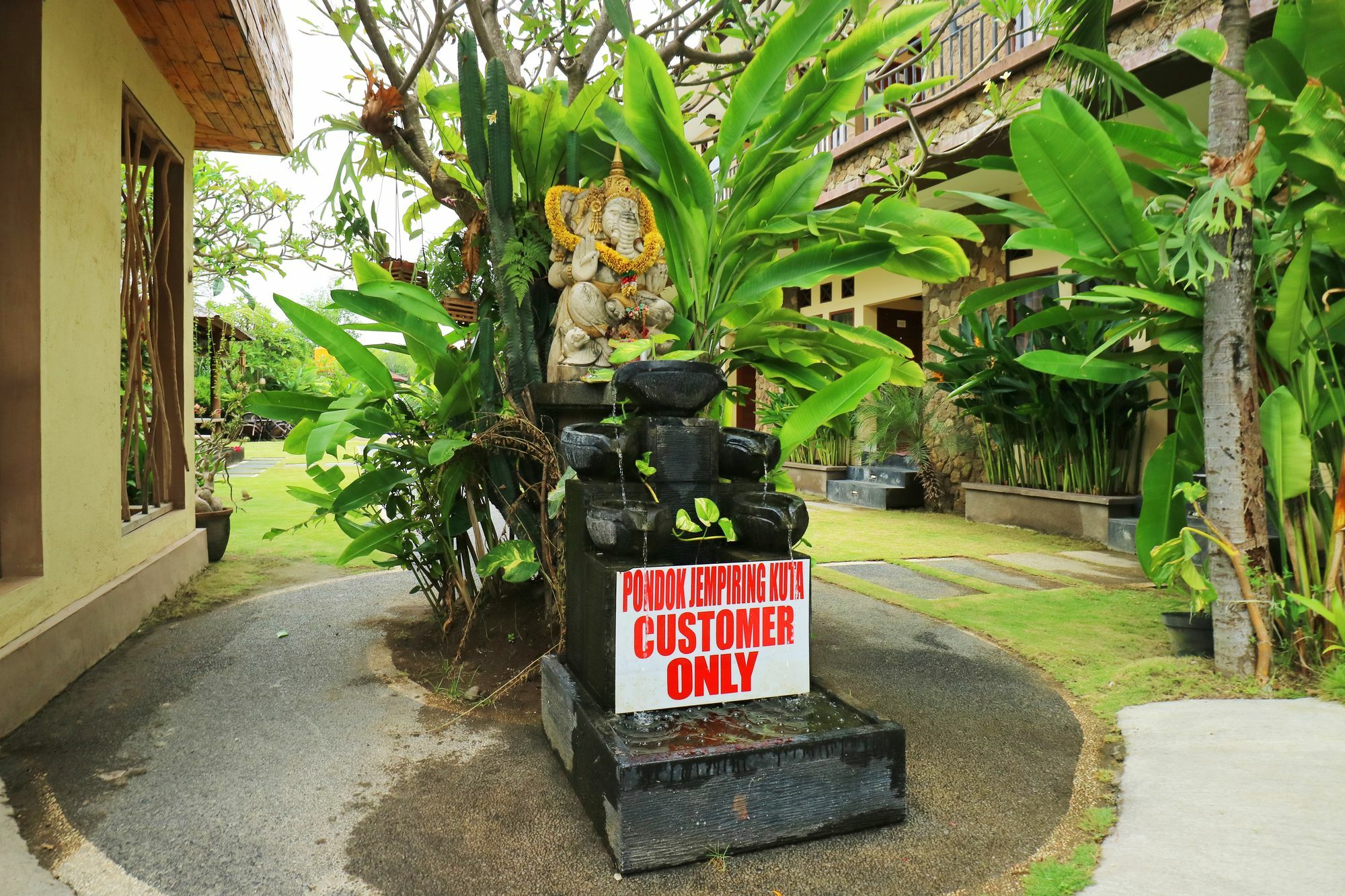 Pondok Jempiring Kuta  Luaran gambar